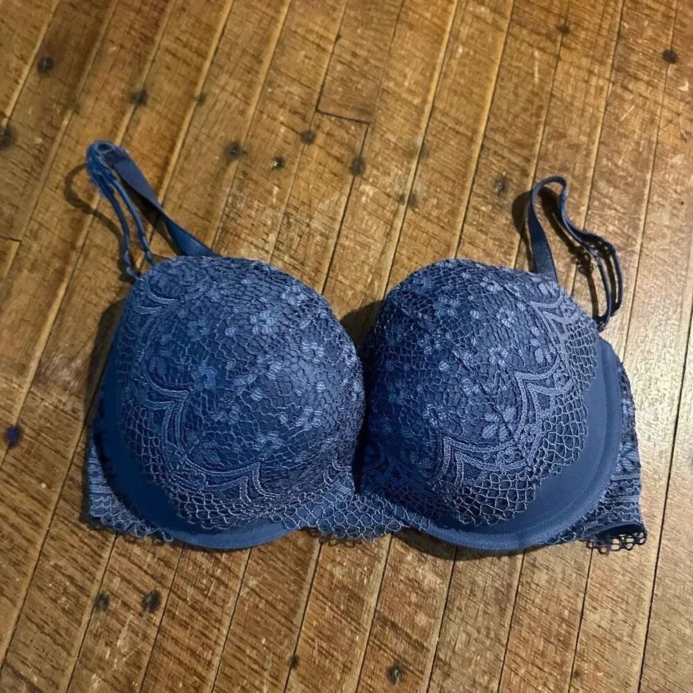 Victoria’s Secret blue lace sexy push-up 34DD lingerie bra